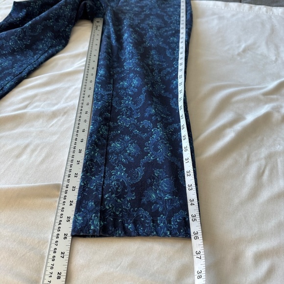 Isaac Mizrahi Live Women's 14 Abstract Floral Pull-On Stretch Pants Blue Jegging - Picture 11 of 12